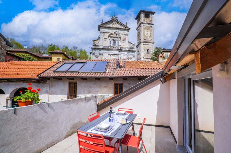 Ca. 20 m² große möblierte Dachterrasse
