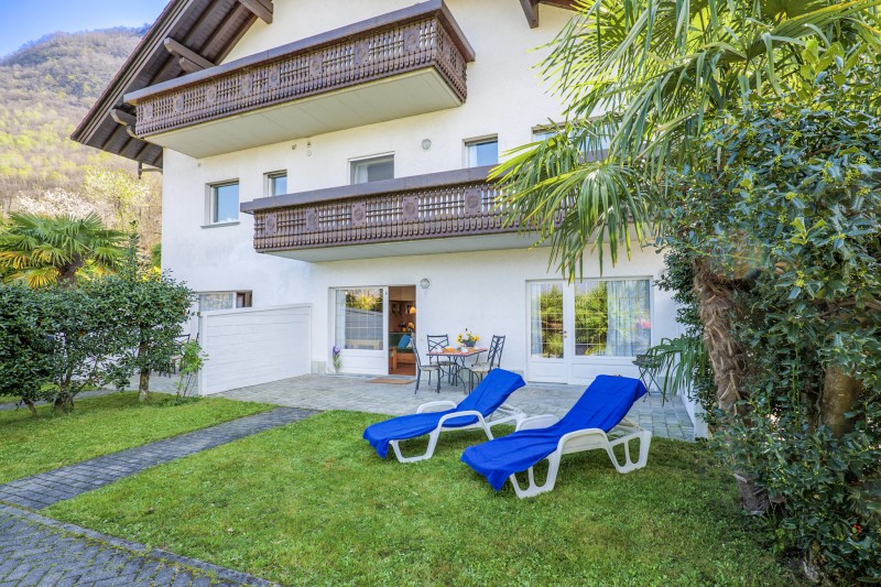 Ca. 40 m² großer Privatgarten mit etwas Seesicht sowie Grillmöglichkeit