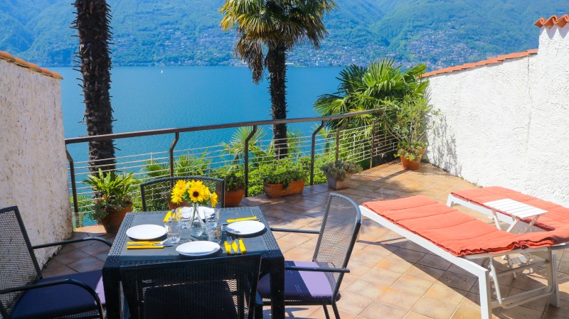 Ca. 20 m² große Sonnenterrasse