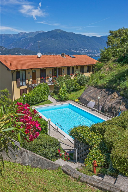 Schöner Pool