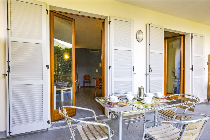 Ca. 15 m² große überdachte Terrasse mit Panoramasicht