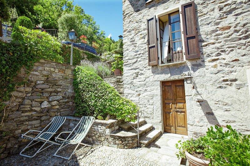 Ca. 30 m² große Terrasse mit gigantischer Seesicht