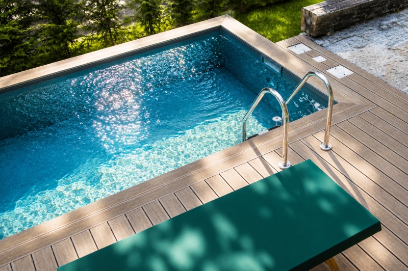 Ca. 7,5 m x 2,5 m großer privater Pool