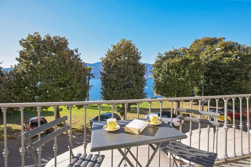 Sonnenbalkon mit Seesicht
