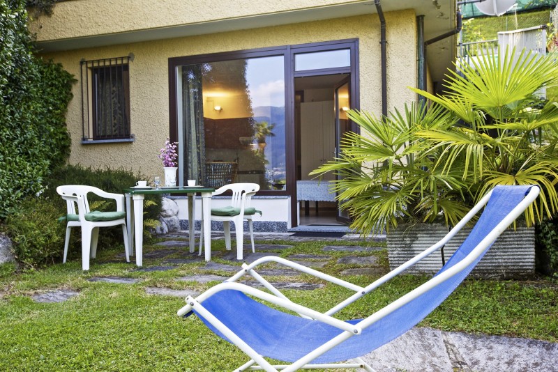 Ca. 5 m² große Terrasse mit...