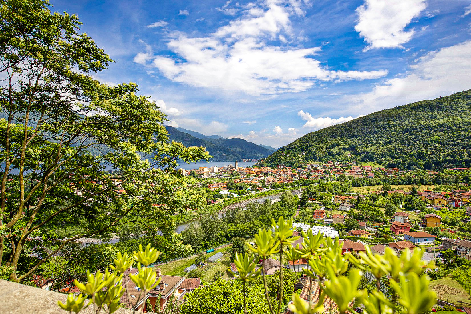 Ca. 11 m² großer Balkon mit Panoramasicht